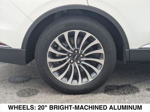 Used 2023 Lincoln Aviator Reserve w/ Equipment Group 201A RWD image 9