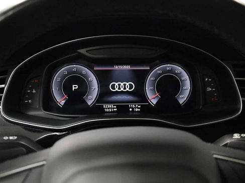 Used 2022 Audi Q8 Prestige w/ Prestige Package image 22