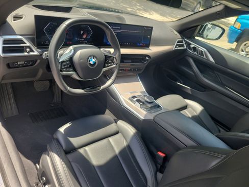Used 2025 BMW 430i Convertible w/ Premium Package RWD image 12