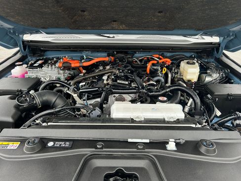 Used 2025 Toyota Land Cruiser w/ Premium Package image 32