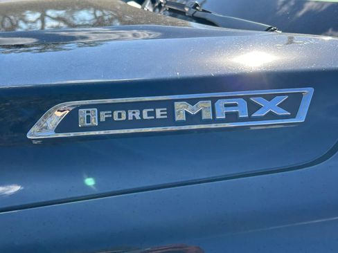 Used 2024 Toyota Sequoia Platinum image 10