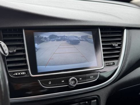 Used 2021 Buick Encore Preferred FWD image 16