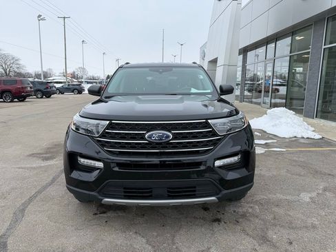 Used 2023 Ford Explorer XLT w/ Equipment Group 202A image 34