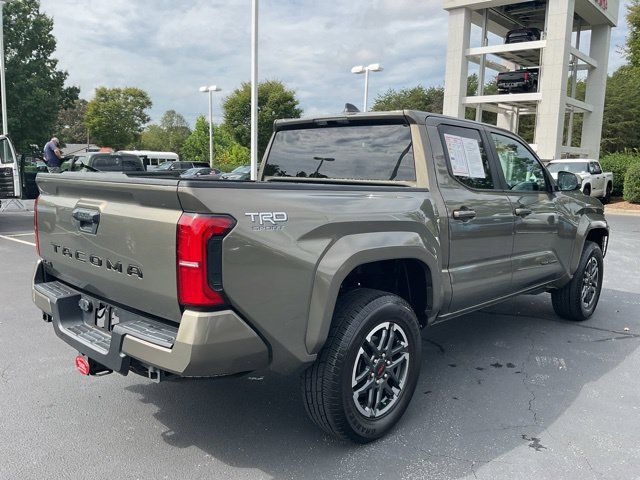 Used 2024 Toyota Tacoma TRD Sport AWD/4WD image 8