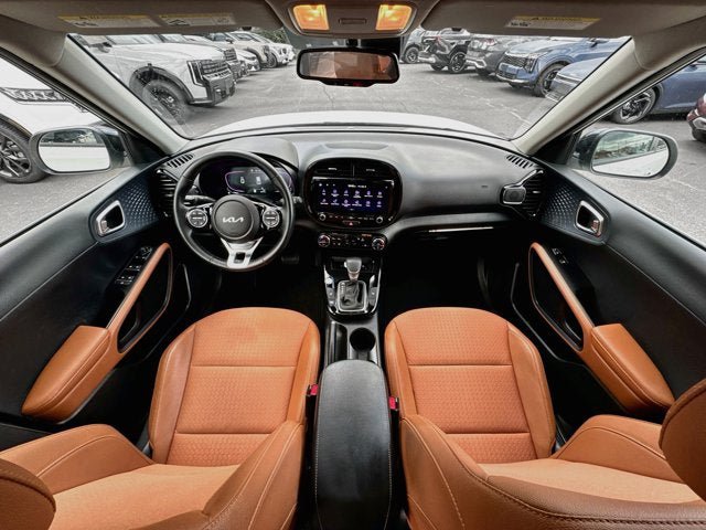 Certified 2025 Kia Soul EX FWD image 31