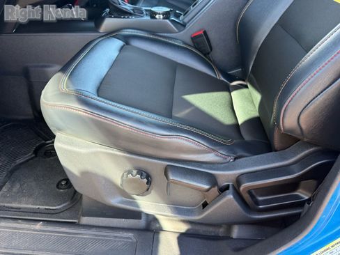 Used 2025 Ford Bronco Big Bend w/ Black Diamond Package image 13