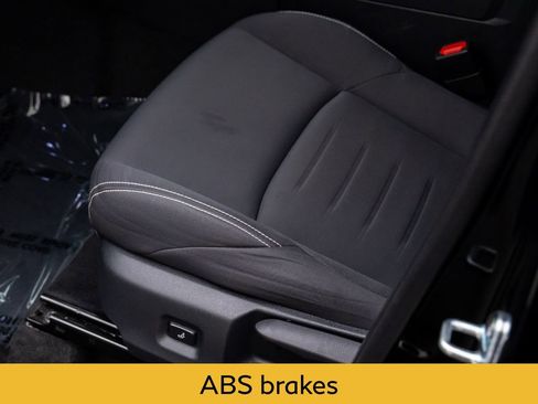 Used 2024 Toyota Tacoma TRD Off-Road image 15