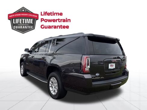 Used 2018 GMC Yukon XL SLT w/ Open Road Package AWD/4WD image 3