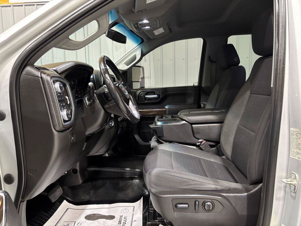 Used 2022 GMC Sierra 2500 SLE w/ SLE Value Package; AWD/4WD image 11