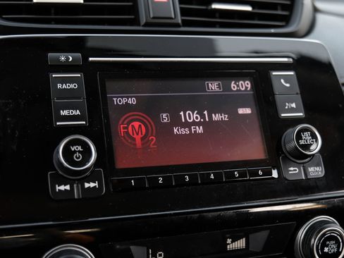 Used 2019 Honda CR-V LX image 36
