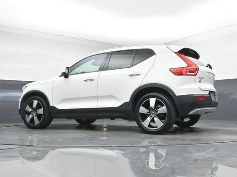 Used 2019 Volvo XC40 T5 Momentum AWD/4WD image 38