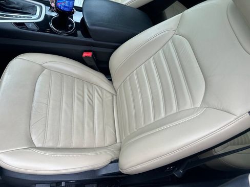 Used 2018 Ford Edge SEL w/ Equipment Group 201A AWD/4WD image 17