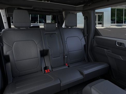 New 2025 Ford Bronco Badlands image 11