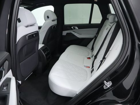 Certified 2026 BMW X5 xDrive40i w/ Premium Package image 23