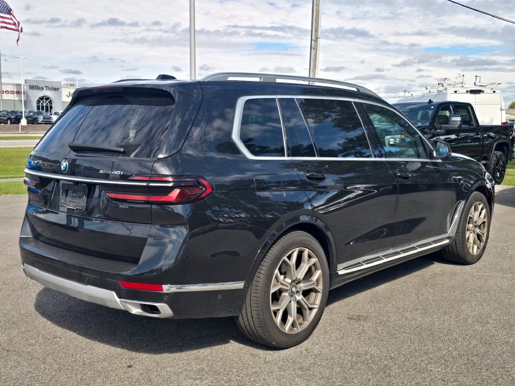 Used 2025 BMW X7 xDrive40i AWD/4WD image 5