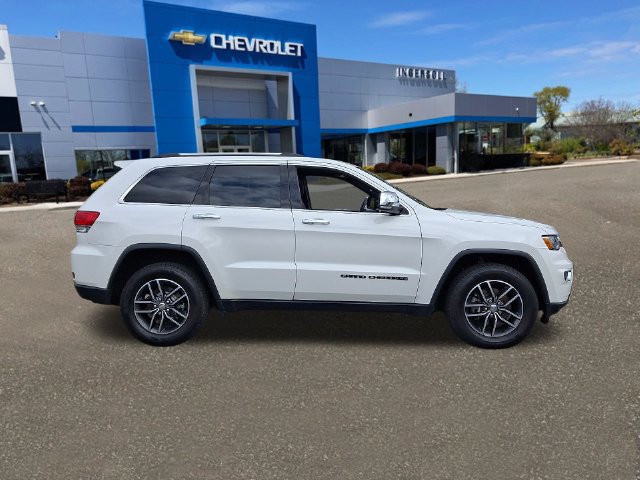 Used 2017 Jeep Grand Cherokee Limited AWD/4WD image 26