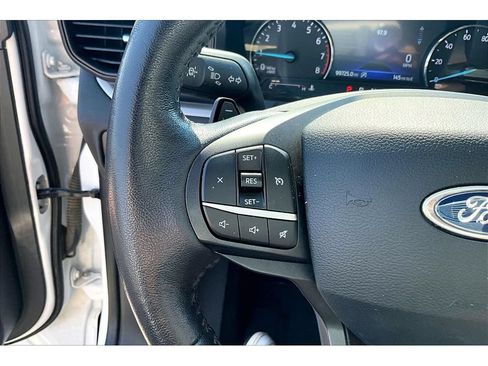 Used 2020 Ford Explorer XLT AWD/4WD image 11