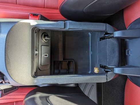 Used 2017 Ford Mustang GT Premium image 29