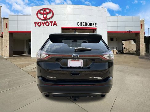Used 2018 Ford Edge Titanium w/ Equipment Group 301A image 6