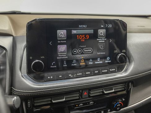 Used 2021 Nissan Rogue SL w/ Premium Package image 22