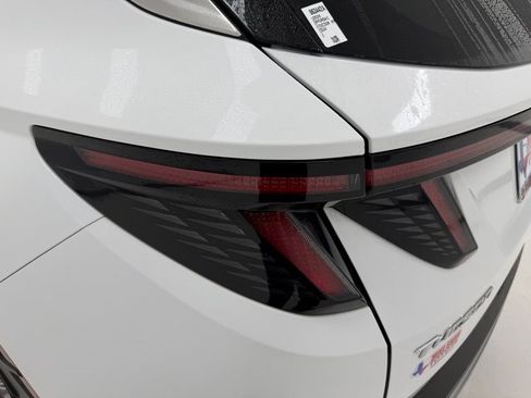 Used 2024 Hyundai Tucson Limited image 36