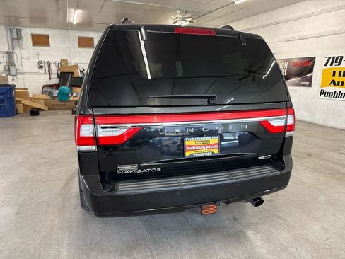 Used 2015 Lincoln Navigator 4WD image 90