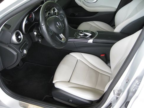 Used 2017 Mercedes-Benz C 300 Sedan image 11