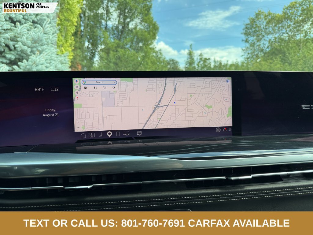 Used 2025 Cadillac Escalade ESV Sport w/ LPO, ONYX Package AWD/4WD image 24
