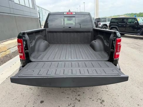 Used 2021 RAM 1500 Laramie AWD/4WD image 9