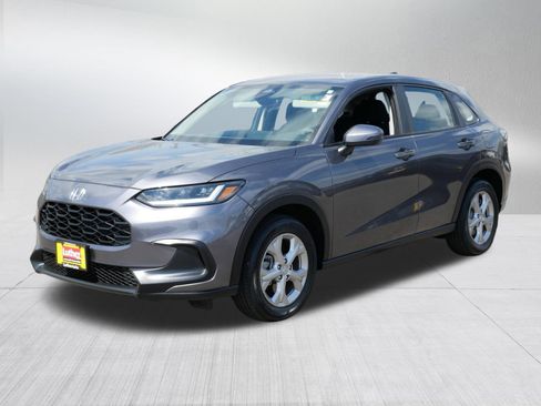 Certified 2025 Honda HR-V LX image 3