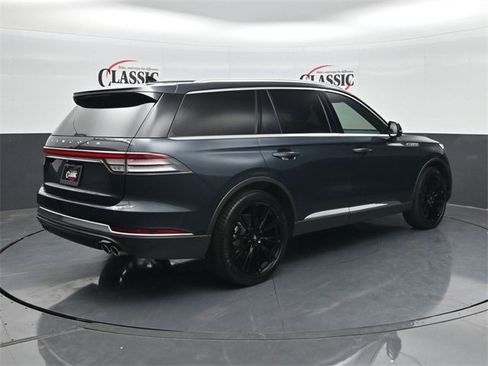 Used 2022 Lincoln Aviator Reserve w/ Equipment Group 201A image 7