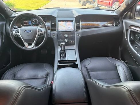 Used 2016 Ford Taurus Limited FWD image 17