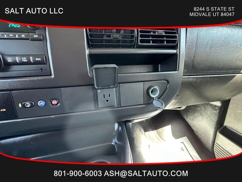Used 2023 GMC Savana 3500 LS image 12