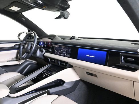 Used 2024 Porsche Macan Turbo Electric image 17