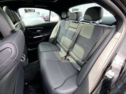 Used 2025 Mercedes-Benz C 300 4MATIC Sedan image 17