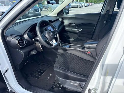 Used 2023 Nissan Kicks SV FWD image 24