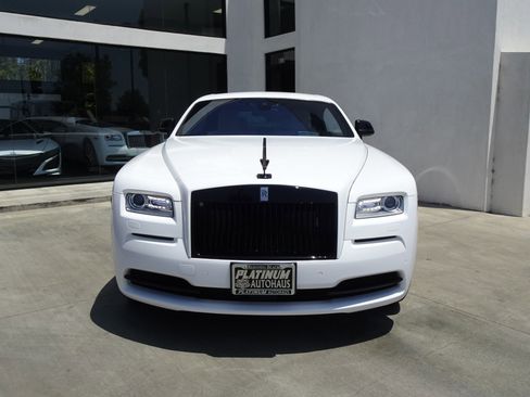 Used 2015 Rolls-Royce Wraith RWD image 2