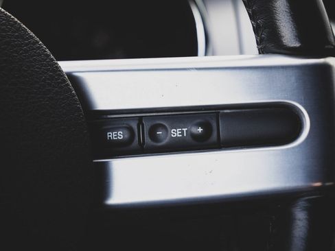 Used 2005 Ford Mustang GT image 8