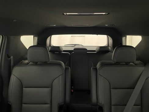 New 2026 Chevrolet Traverse LT w/ Driver Confidence Package AWD/4WD image 12