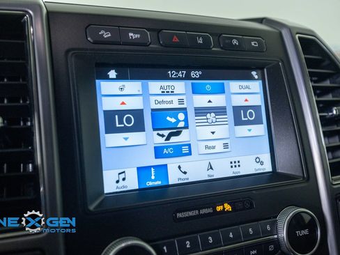 Used 2018 Ford Expedition Platinum AWD/4WD image 20