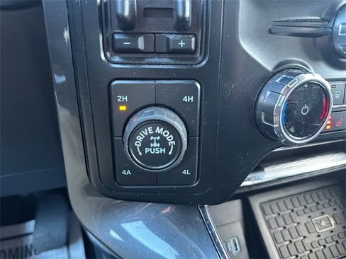 Used 2023 Ford F150 Lariat w/ Max Trailer Tow Package image 19