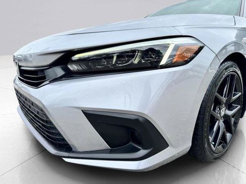 Used 2022 Honda Civic Sport image 12