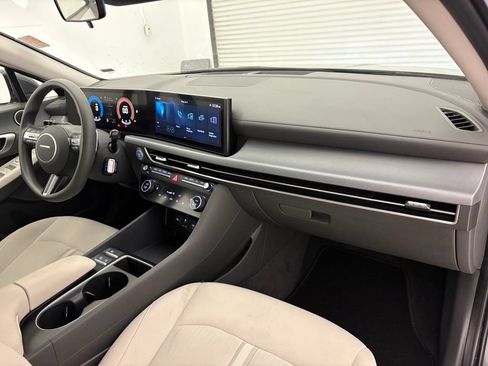 Used 2025 Hyundai Sonata SEL FWD image 37