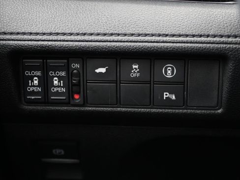 Used 2024 Honda Odyssey Touring image 23