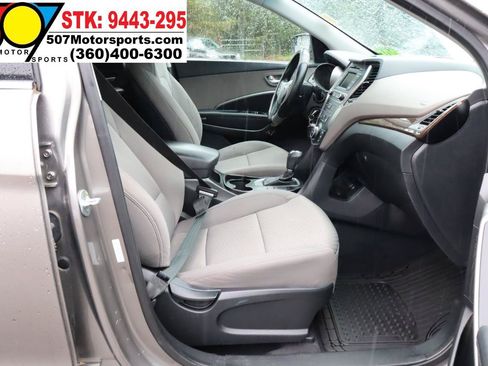 Used 2017 Hyundai Santa Fe Sport FWD image 21