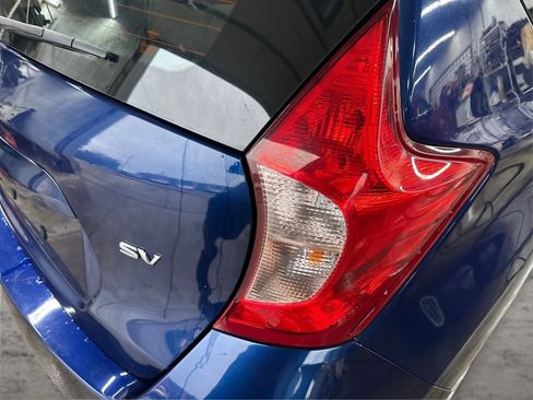 Used 2018 Nissan Versa Note SV FWD image 22