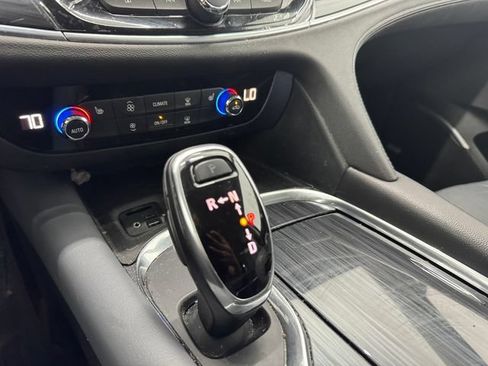 Used 2021 Buick Enclave Essence w/ Sound and Sites Package FWD image 28