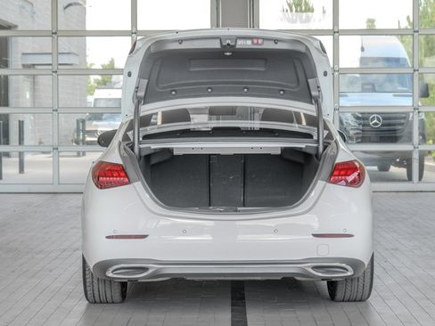 Used 2024 Mercedes-Benz C 300 Sedan image 16