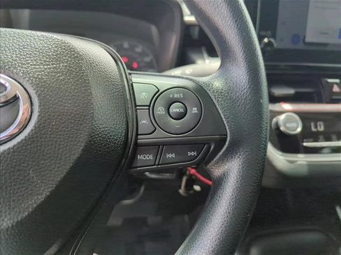 Certified 2025 Toyota Corolla LE FWD image 19