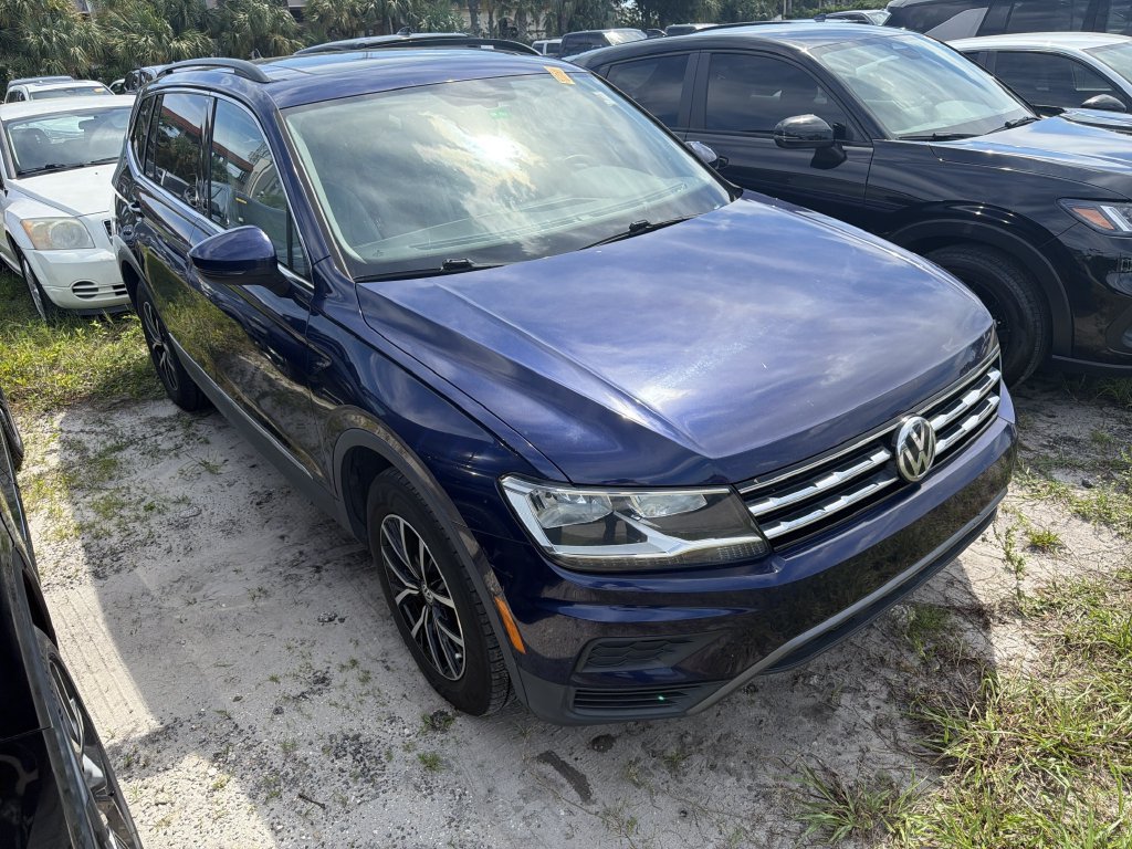 Used 2021 Volkswagen Tiguan SE FWD image 1